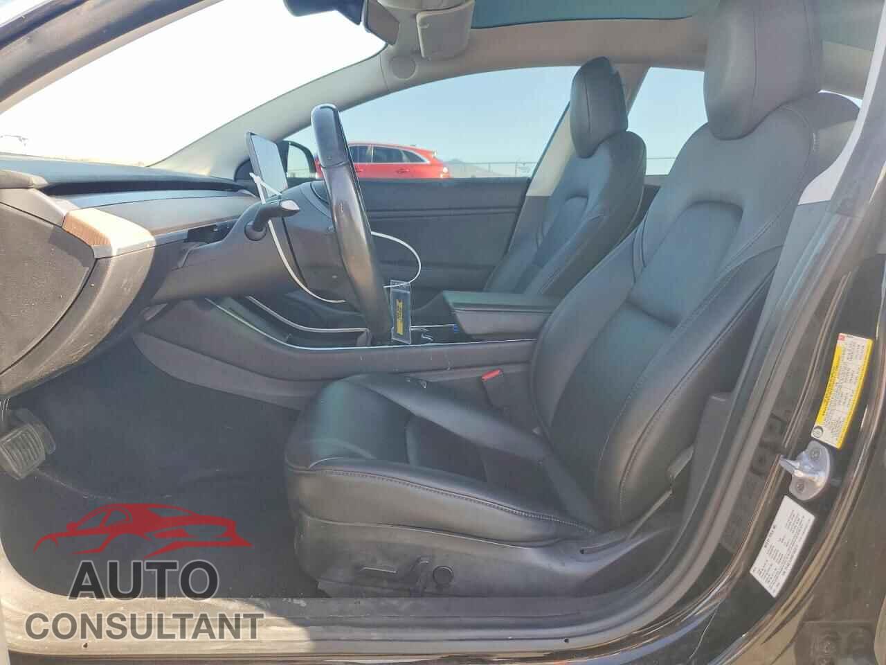 TESLA MODEL 3 2019 - 5YJ3E1EA9KF305314