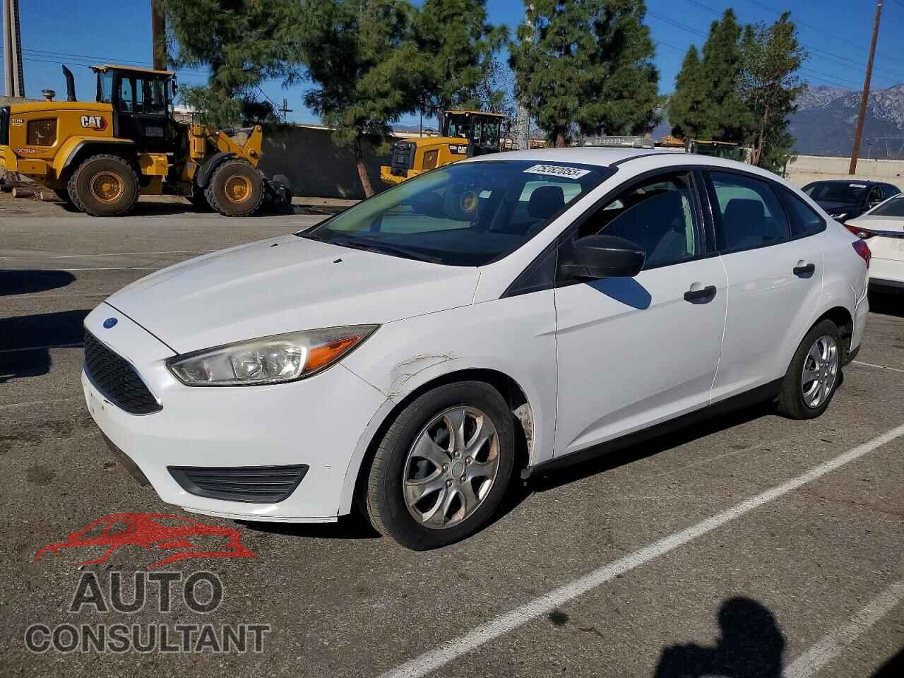 FORD FOCUS 2017 - 1FADP3E21HL329198