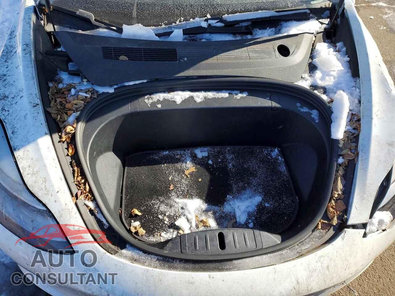 TESLA MODEL 3 2018 - 5YJ3E1EBXJF122012