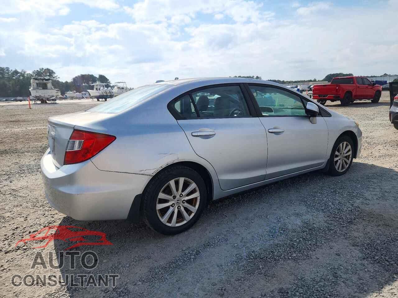 HONDA CIVIC 2012 - 2HGFB2F95CH512571