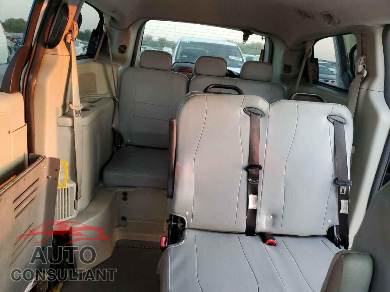 DODGE CARAVAN 2017 - 2C4RDGBG8HR768020