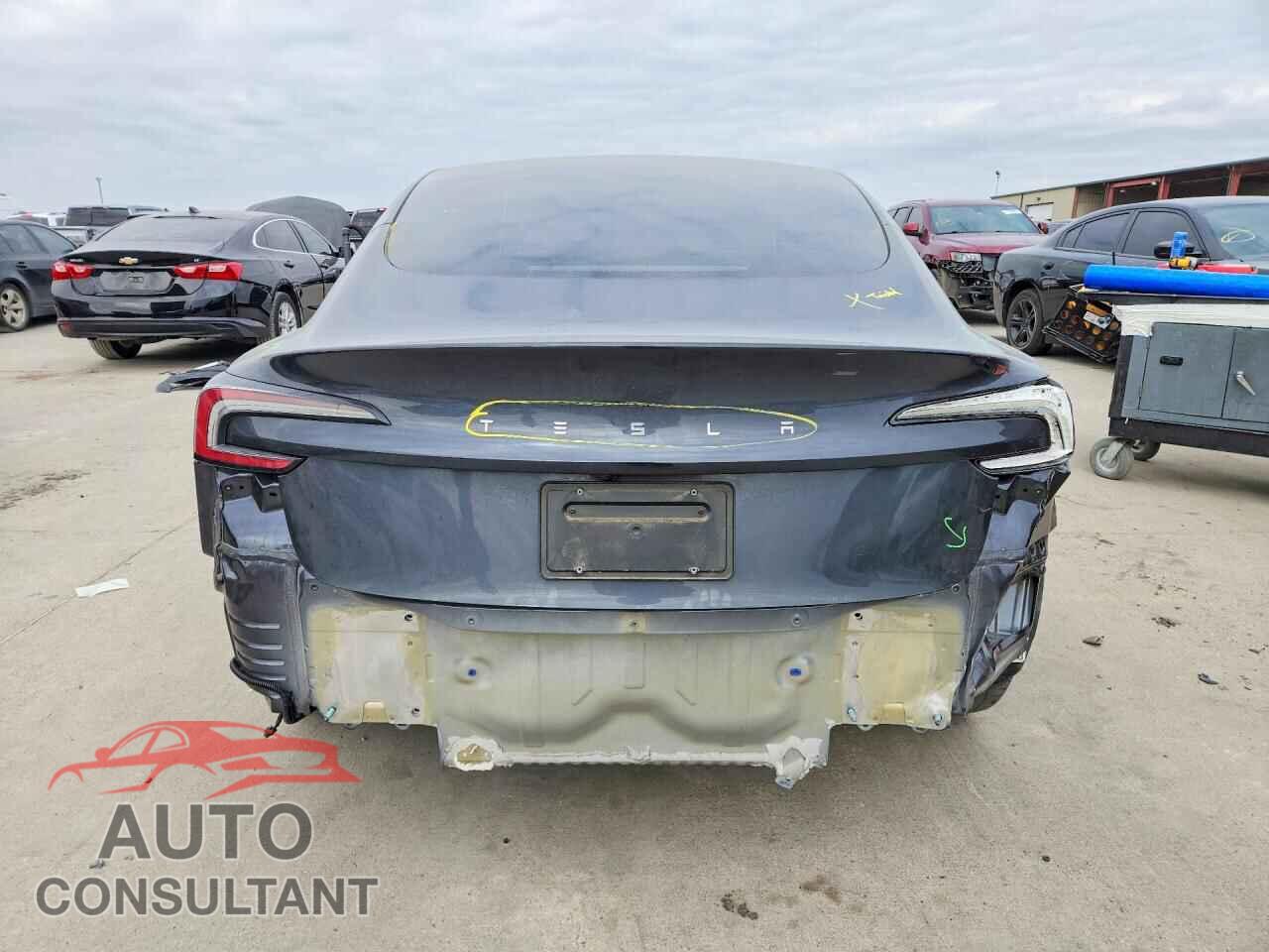 TESLA MODEL 3 2024 - 5YJ3E1EA6RF863034