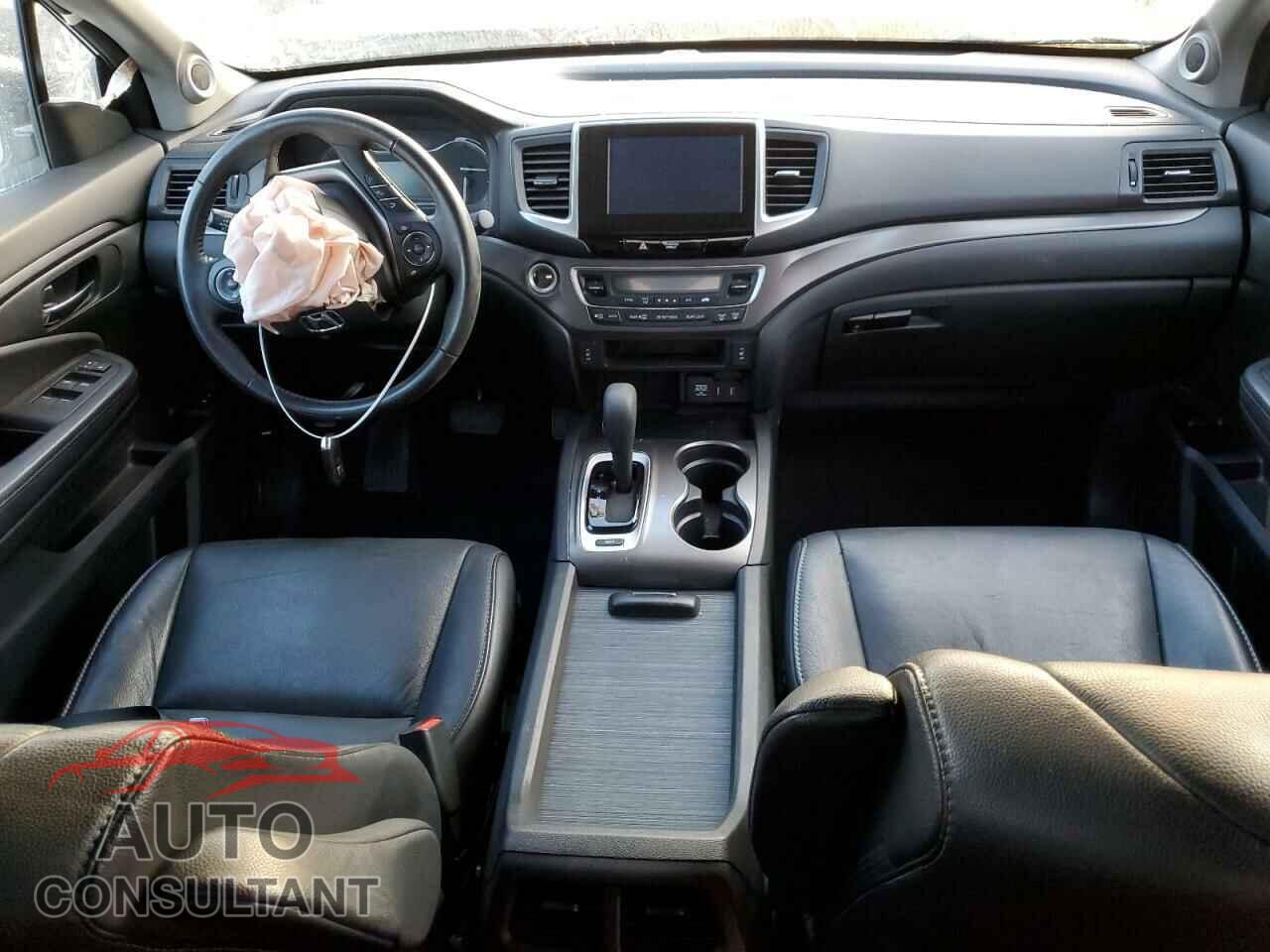 HONDA PILOT 2017 - 5FNYF5H57HB024257