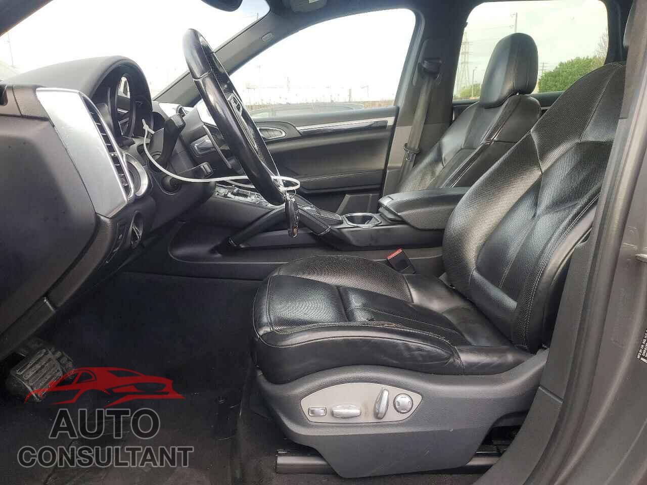 PORSCHE CAYENNE 2016 - WP1AA2A23GLA10400