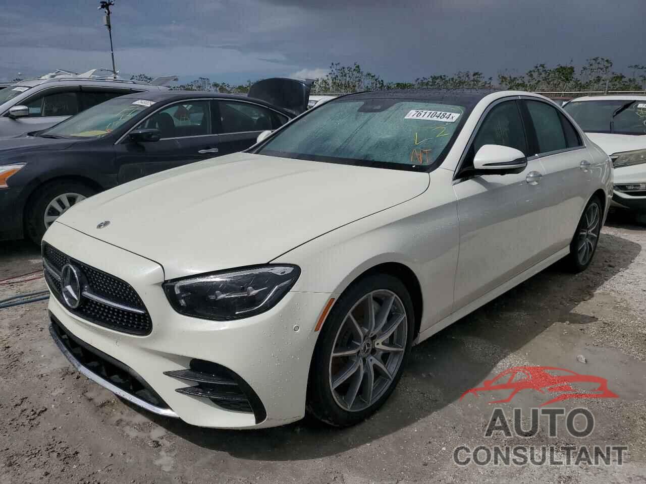 MERCEDES-BENZ E-CLASS 2022 - W1KZF5KB4NB083659