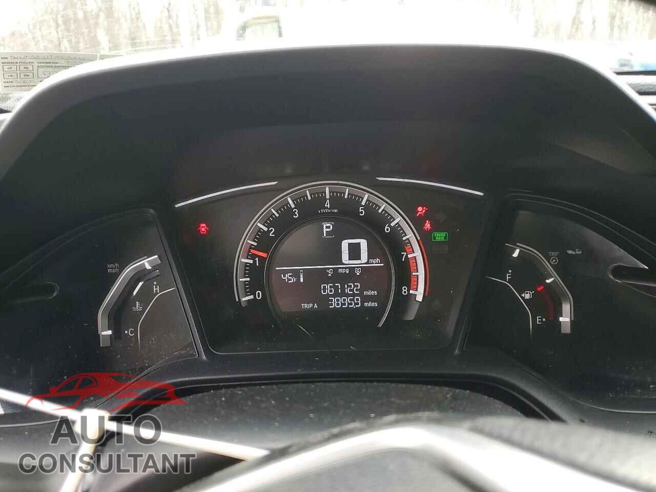 HONDA CIVIC 2018 - 2HGFC2F57JH569040