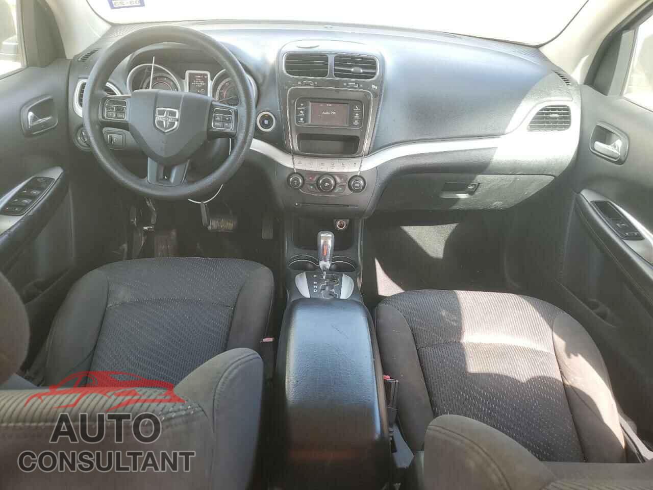DODGE JOURNEY 2015 - 3C4PDCBG5FT697370