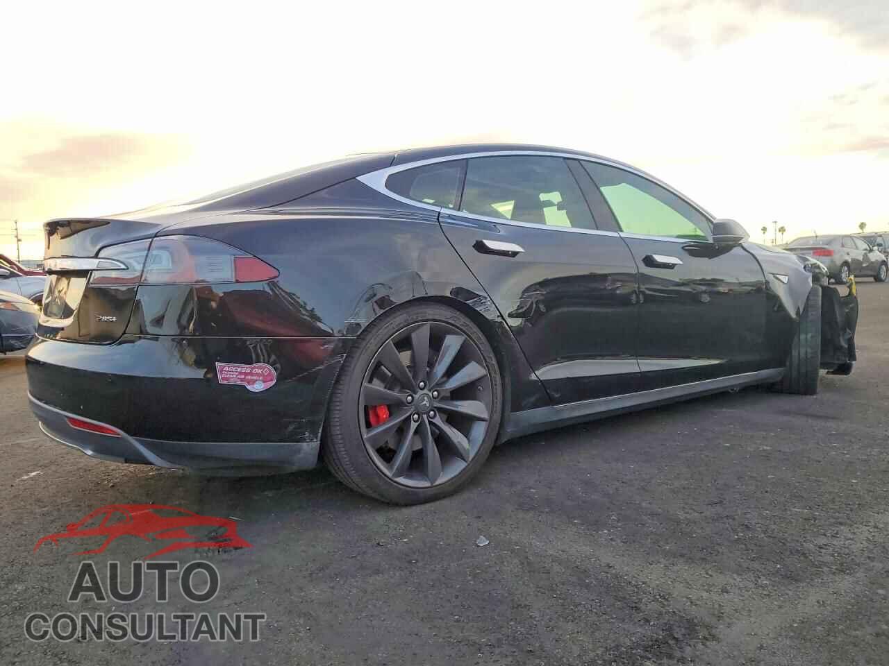 TESLA MODEL S 2014 - 5YJSA1H17EFP35530