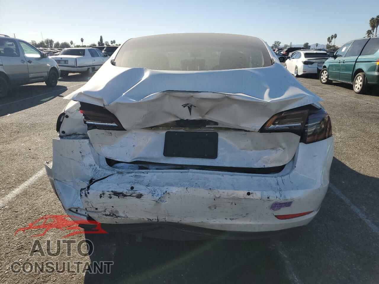 TESLA MODEL 3 2019 - 5YJ3E1EA5KF311787