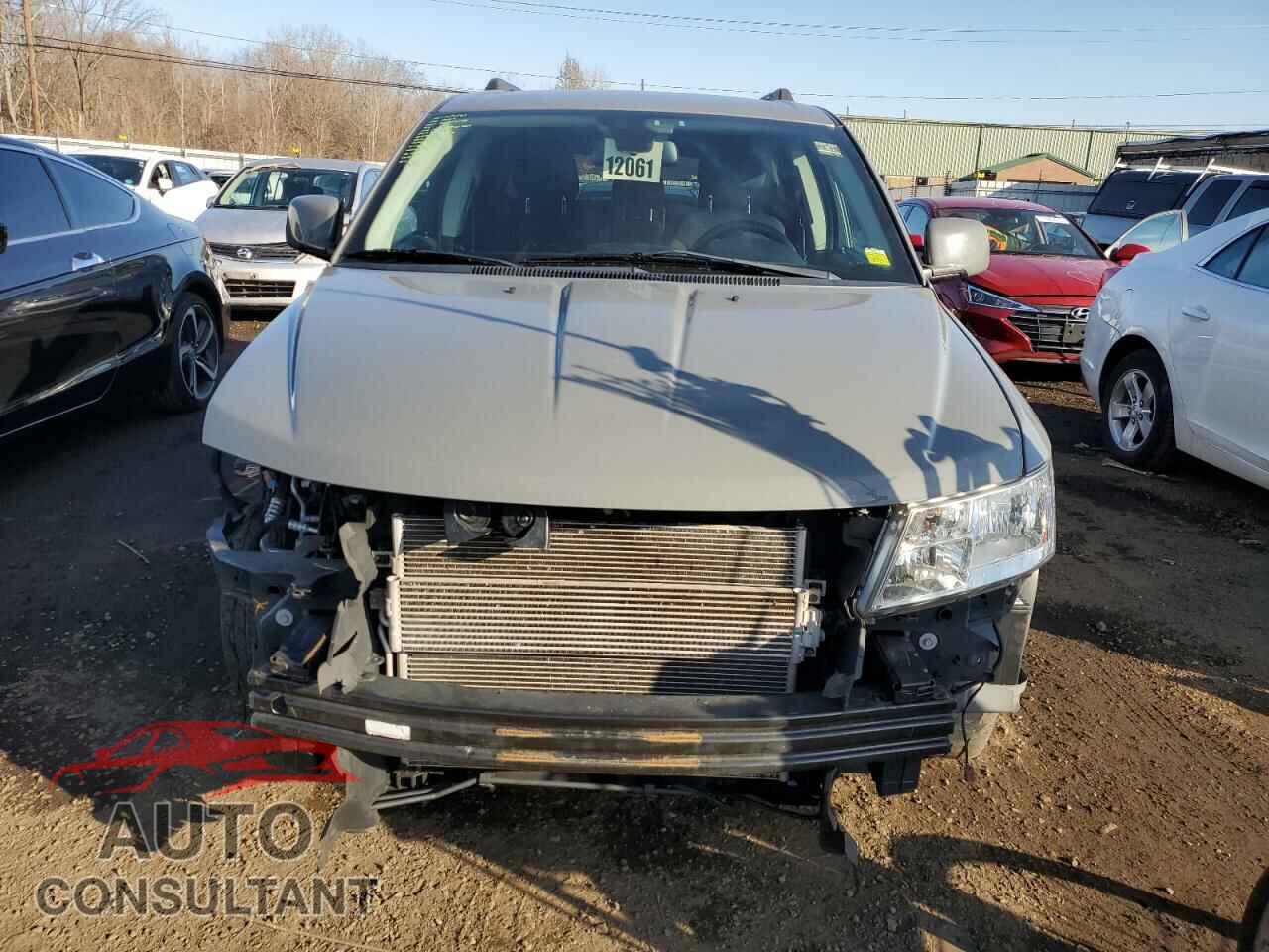 DODGE JOURNEY 2019 - 3C4PDCBB5KT718619