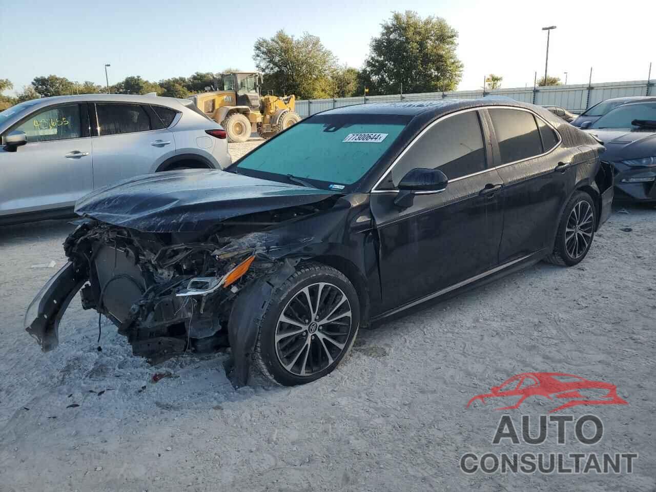 TOYOTA CAMRY 2018 - 4T1B11HK7JU078704