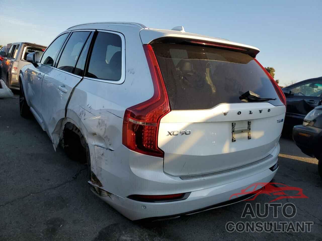 VOLVO XC90 2016 - YV4A22PM5G1061770