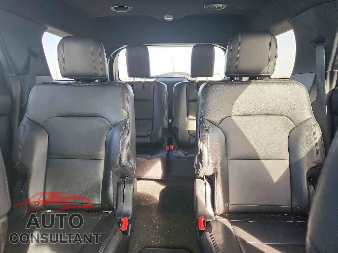 FORD EXPLORER 2018 - 1FM5K7D8XJGB99135