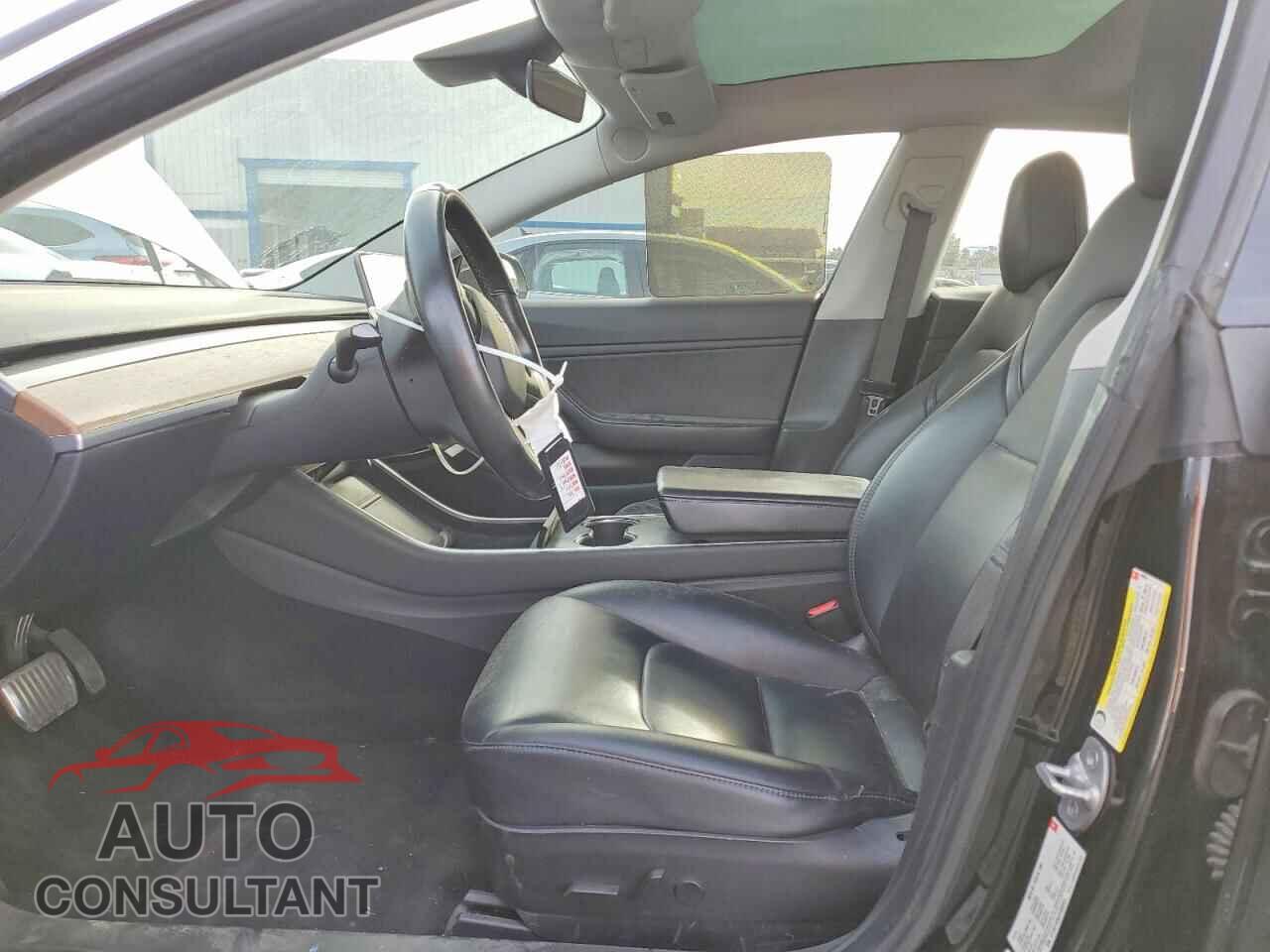 TESLA MODEL 3 2018 - 5YJ3E1EA6JF060261