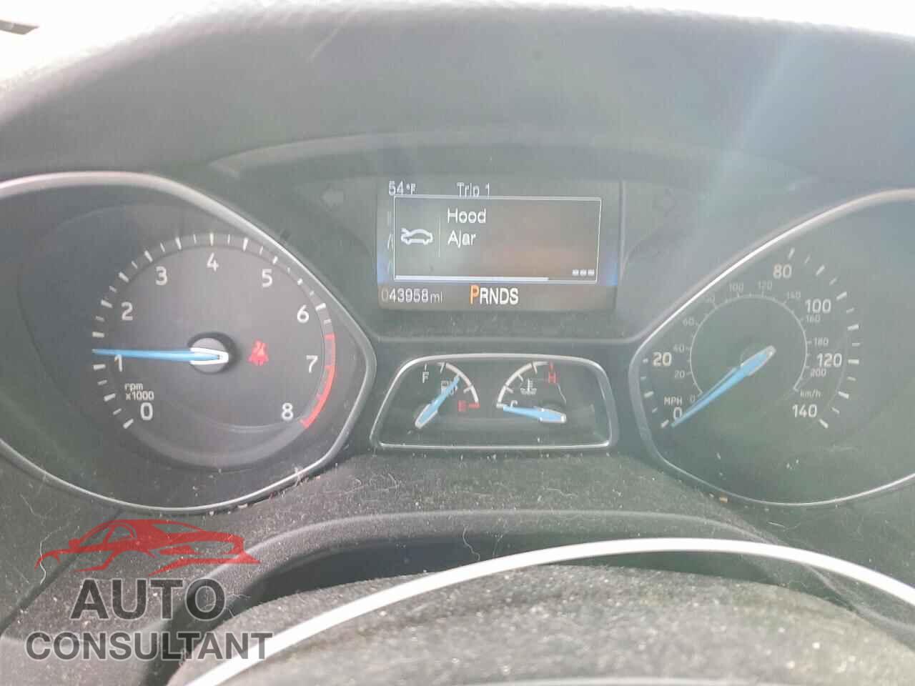FORD FOCUS 2016 - 1FADP3K2XGL333110