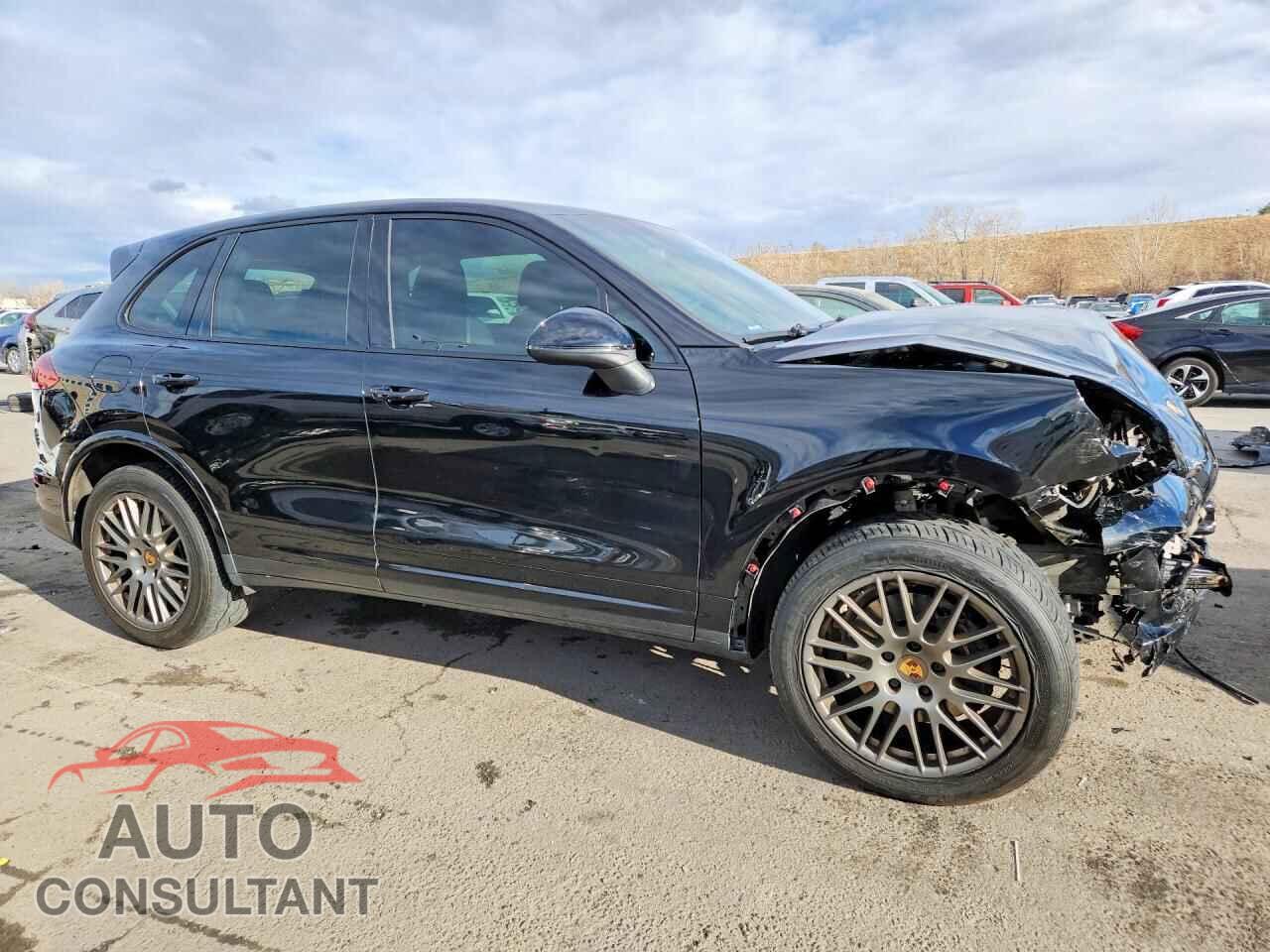 PORSCHE CAYENNE 2018 - WP1AA2A29JKA05456