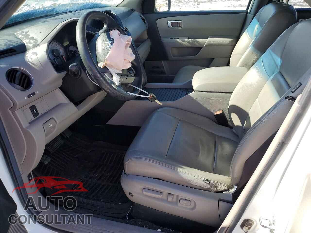 HONDA PILOT 2012 - 5FNYF4H41CB026032