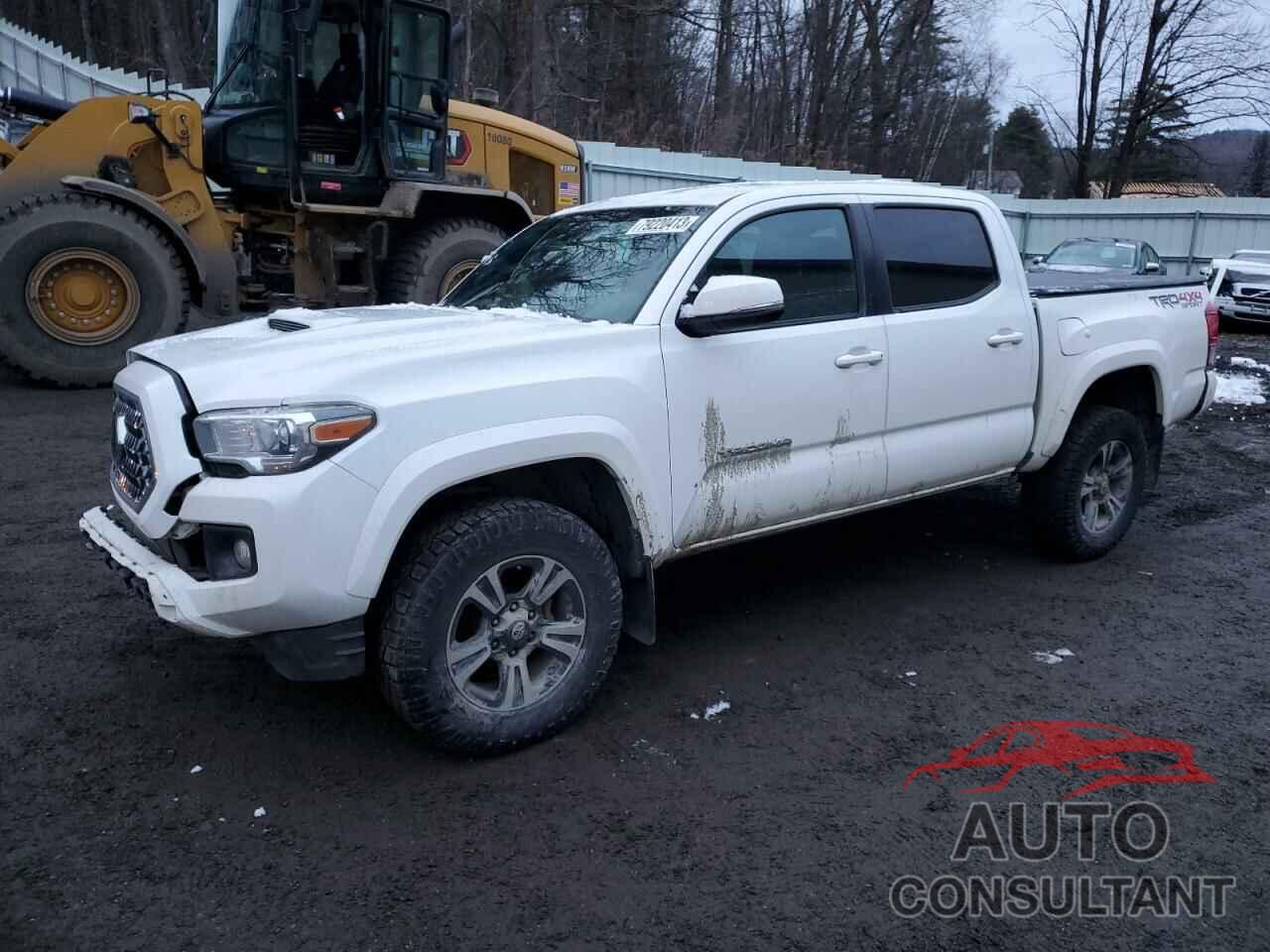 TOYOTA TACOMA 2018 - 5TFCZ5AN1JX137600
