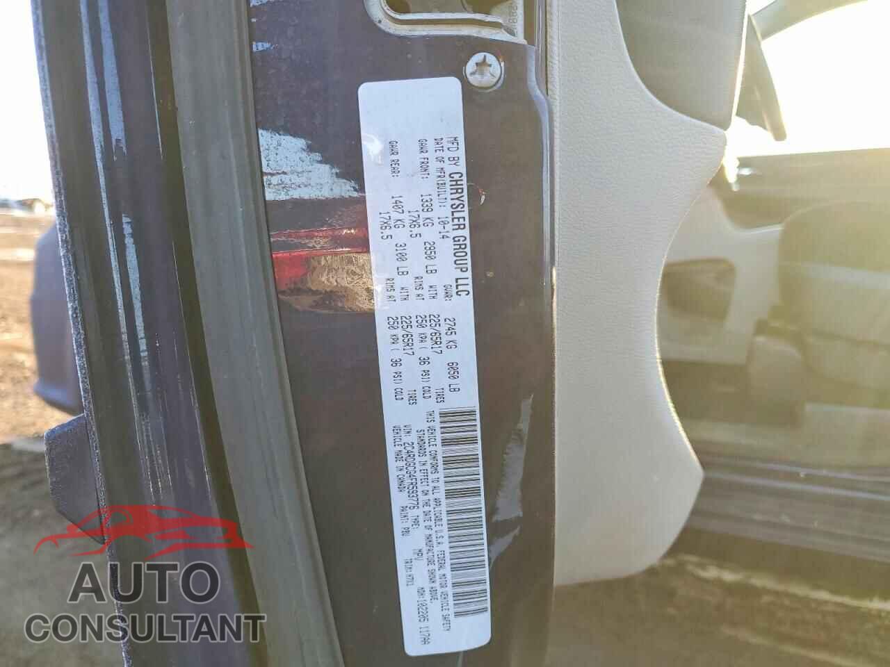 DODGE CARAVAN 2015 - 2C4RDGCG4FR593776