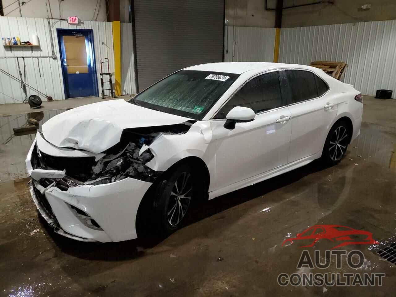 TOYOTA CAMRY 2018 - 4T1B11HK6JU649969