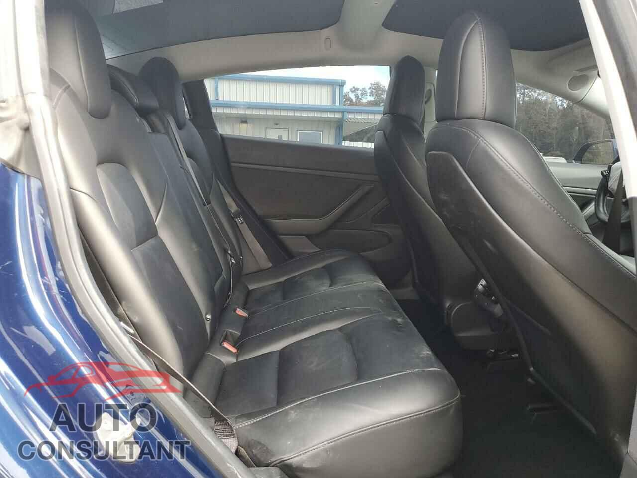 TESLA MODEL 3 2018 - 5YJ3E1EA4JF027064