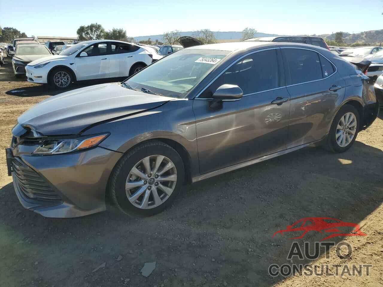 TOYOTA CAMRY 2018 - 4T1B11HK4JU671792