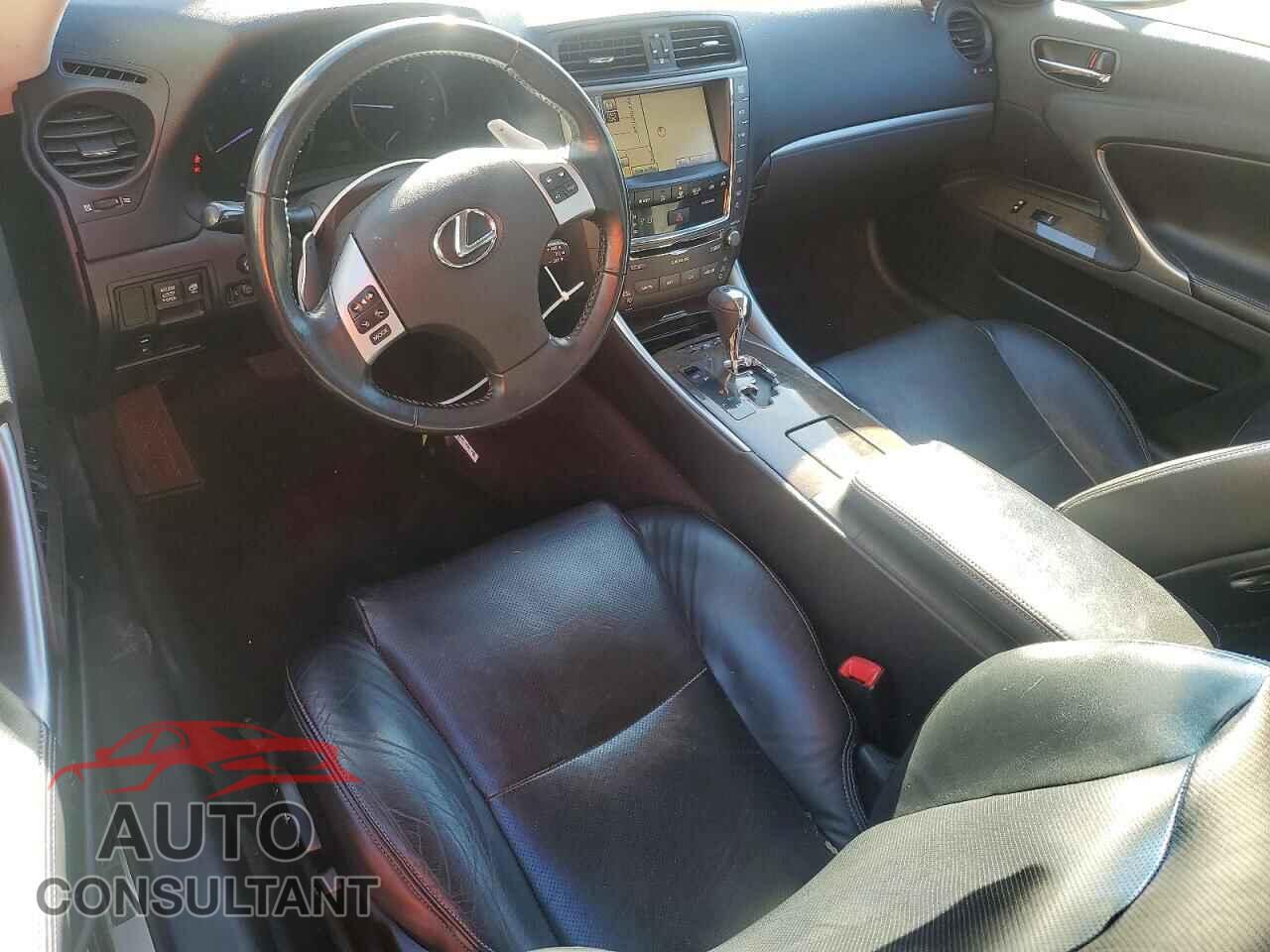 LEXUS IS 2011 - JTHFF2C22B2516254