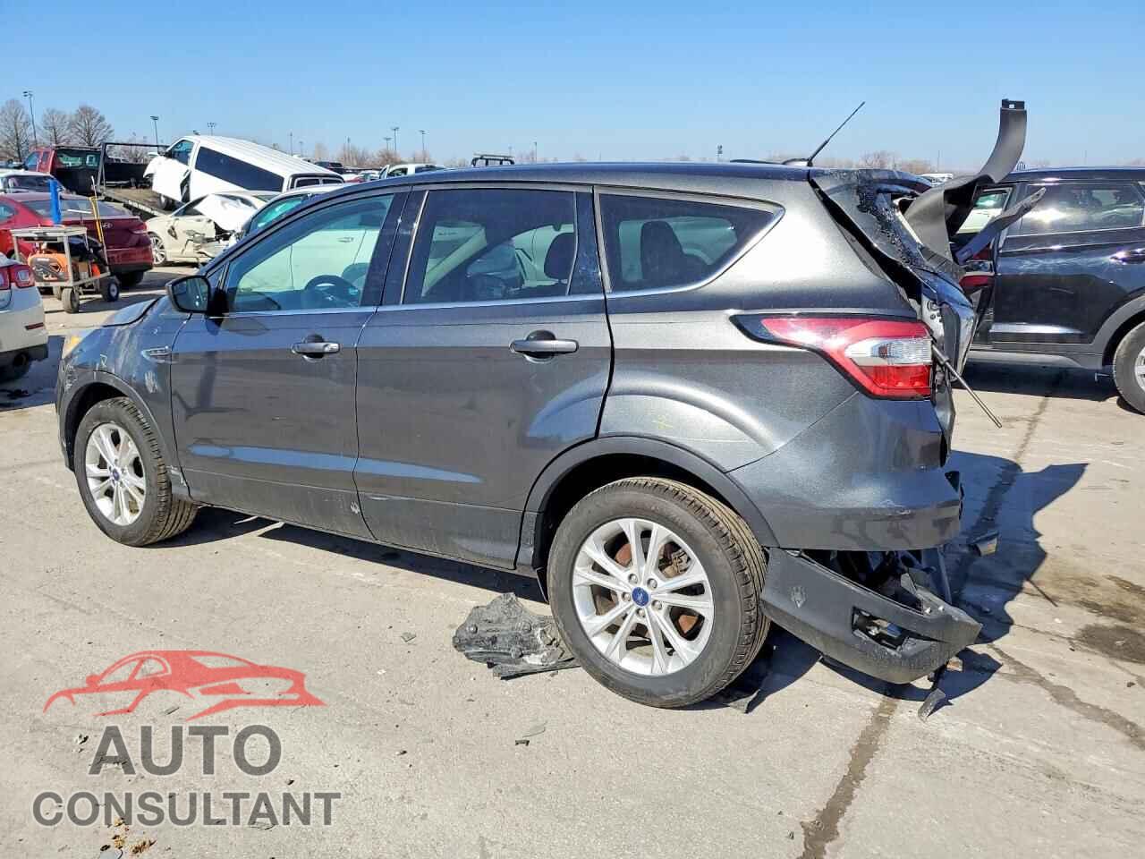 FORD ESCAPE 2017 - 1FMCU0GD9HUE23606
