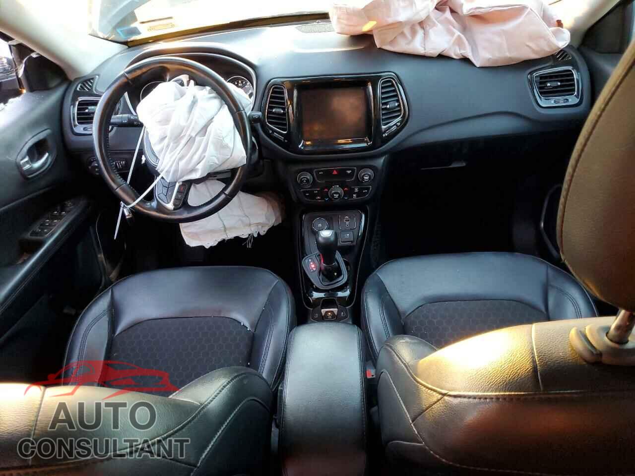 JEEP COMPASS 2019 - 3C4NJDBB3KT602261