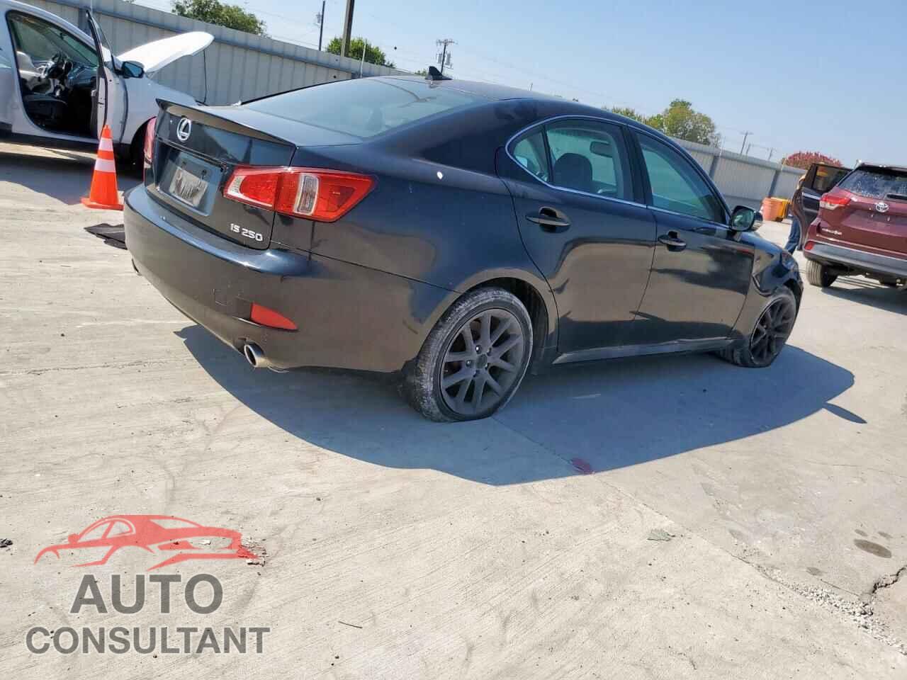 LEXUS IS 2011 - JTHBF5C21B5151824