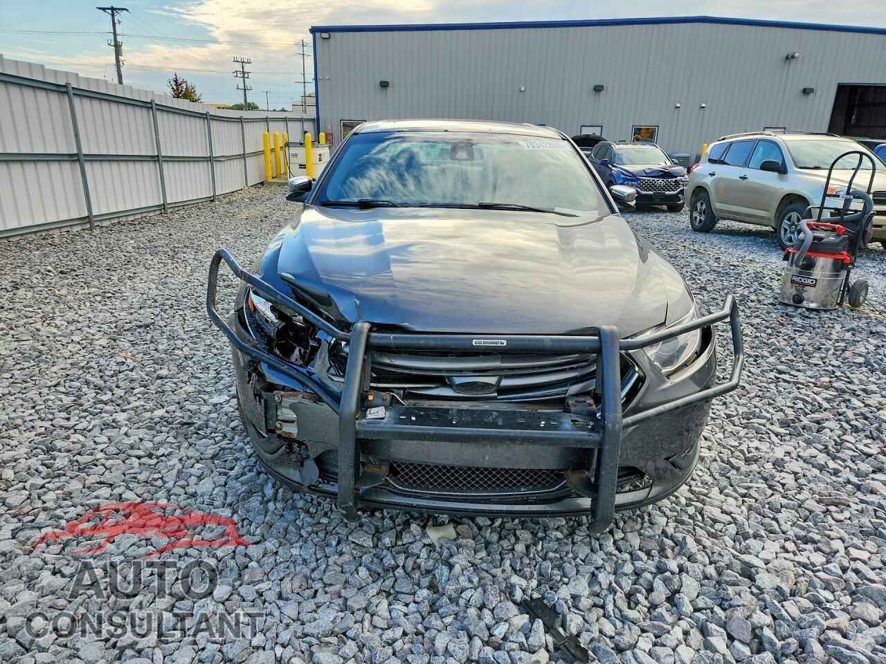 FORD TAURUS 2017 - 1FAHP2J87HG128419