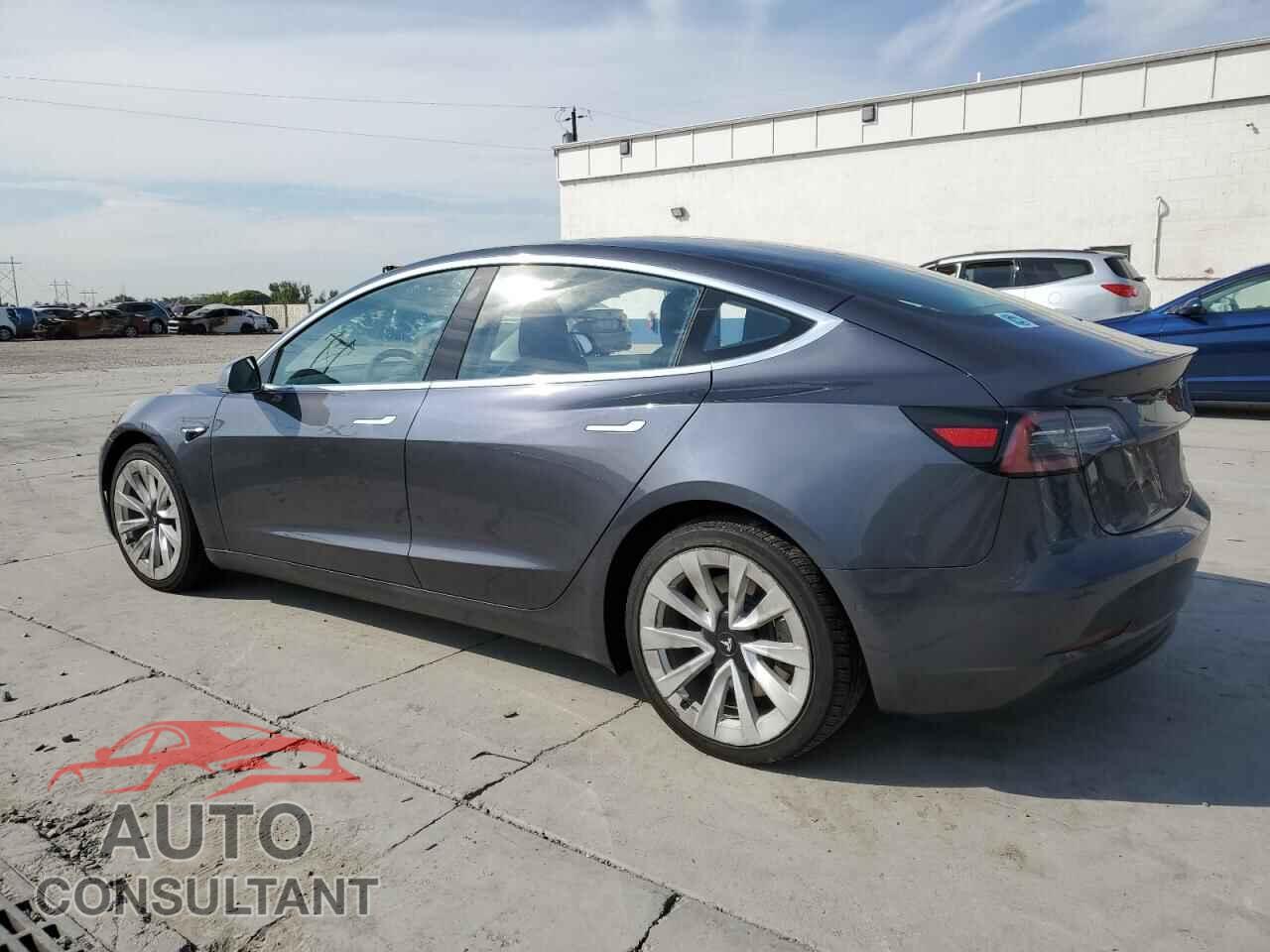 TESLA MODEL 3 2018 - 5YJ3E1EB6JF185205