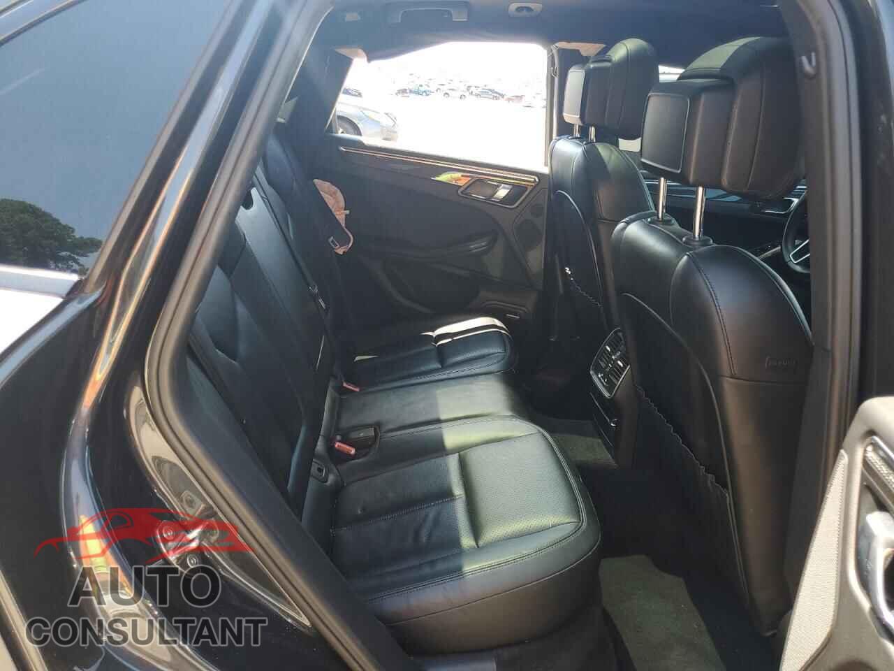 PORSCHE MACAN 2017 - WP1AG2A55HLB50281