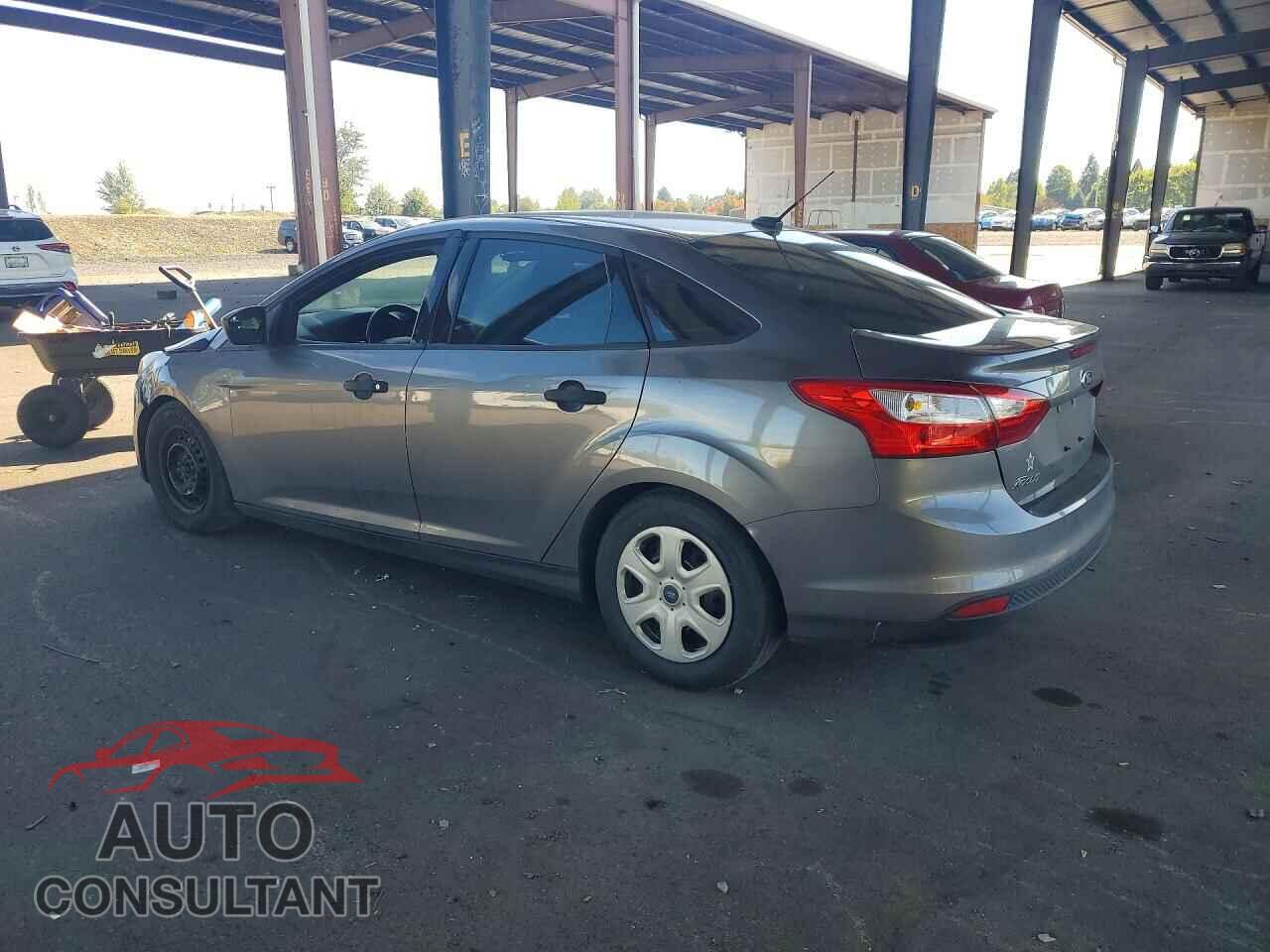 FORD FOCUS 2014 - 1FADP3E28EL225044