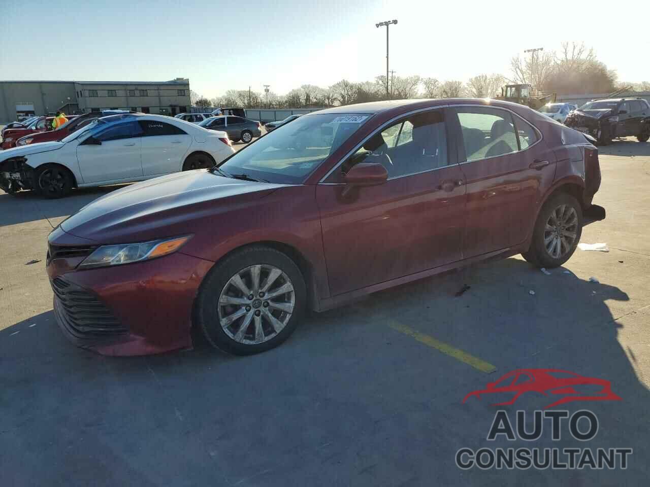 TOYOTA CAMRY 2018 - 4T1B11HKXJU561927
