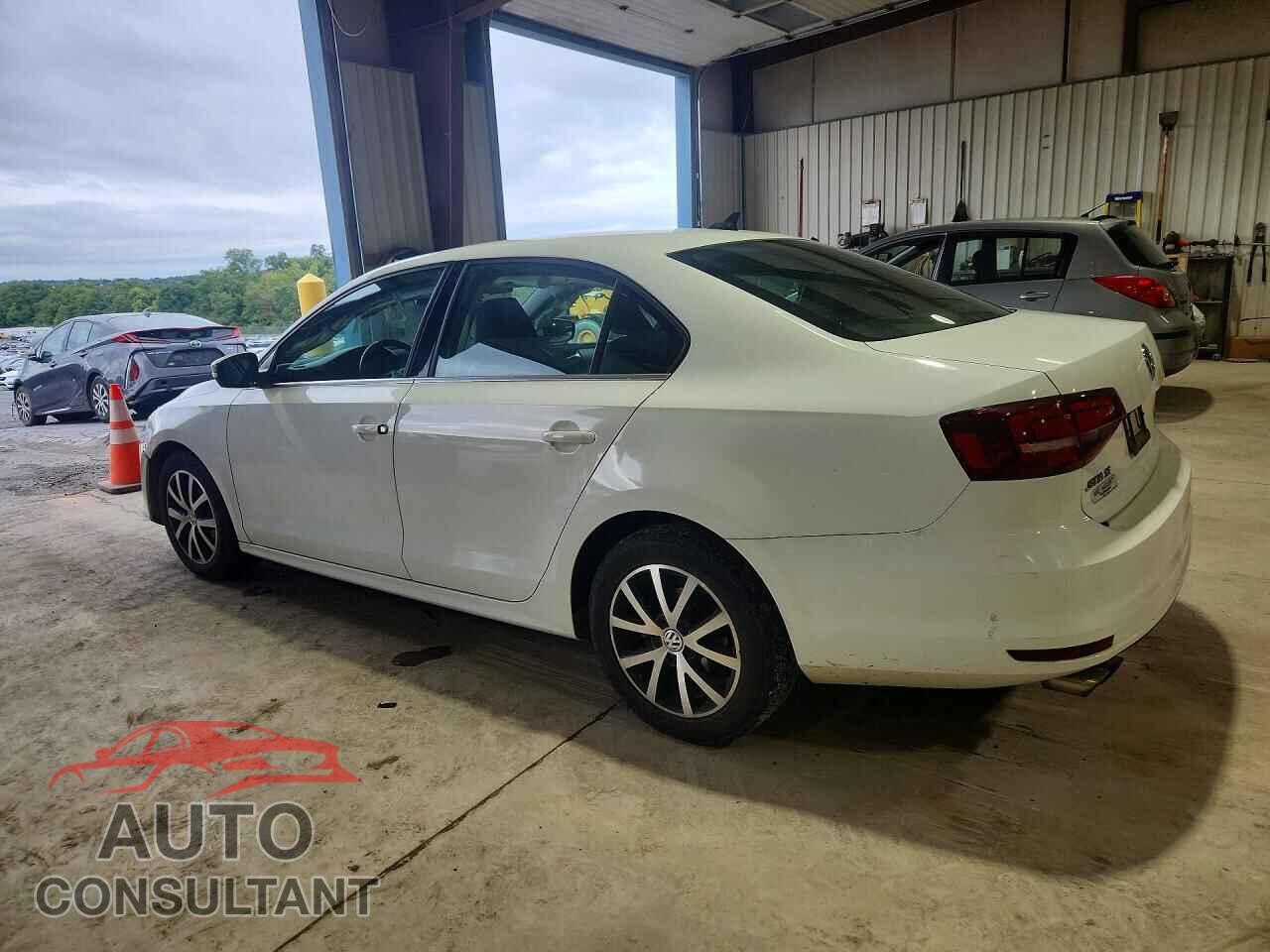 VOLKSWAGEN JETTA 2017 - 3VWDB7AJ1HM360573