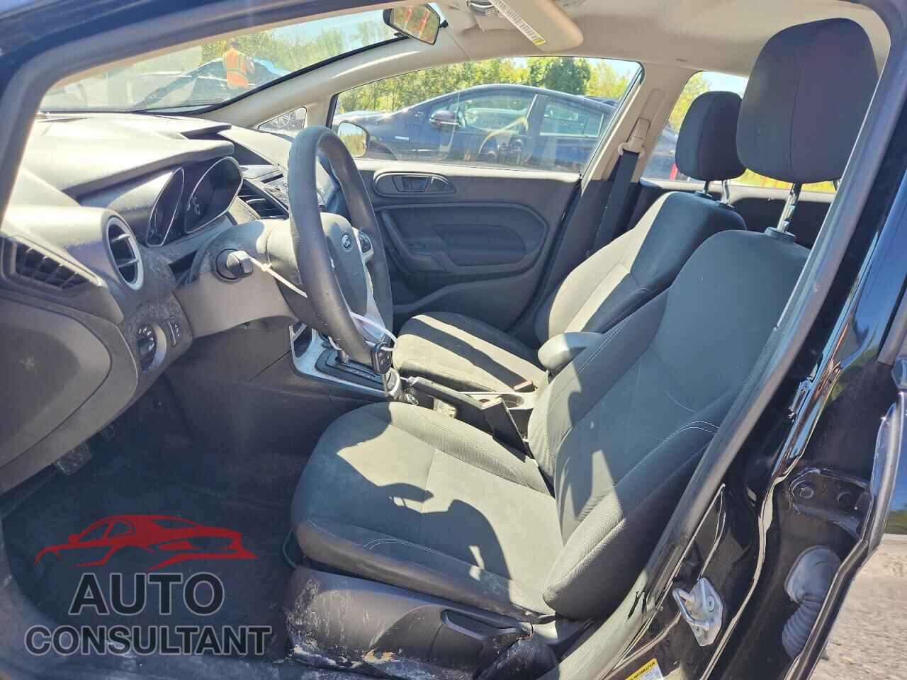 FORD FIESTA 2018 - 3FADP4EJ8JM133650