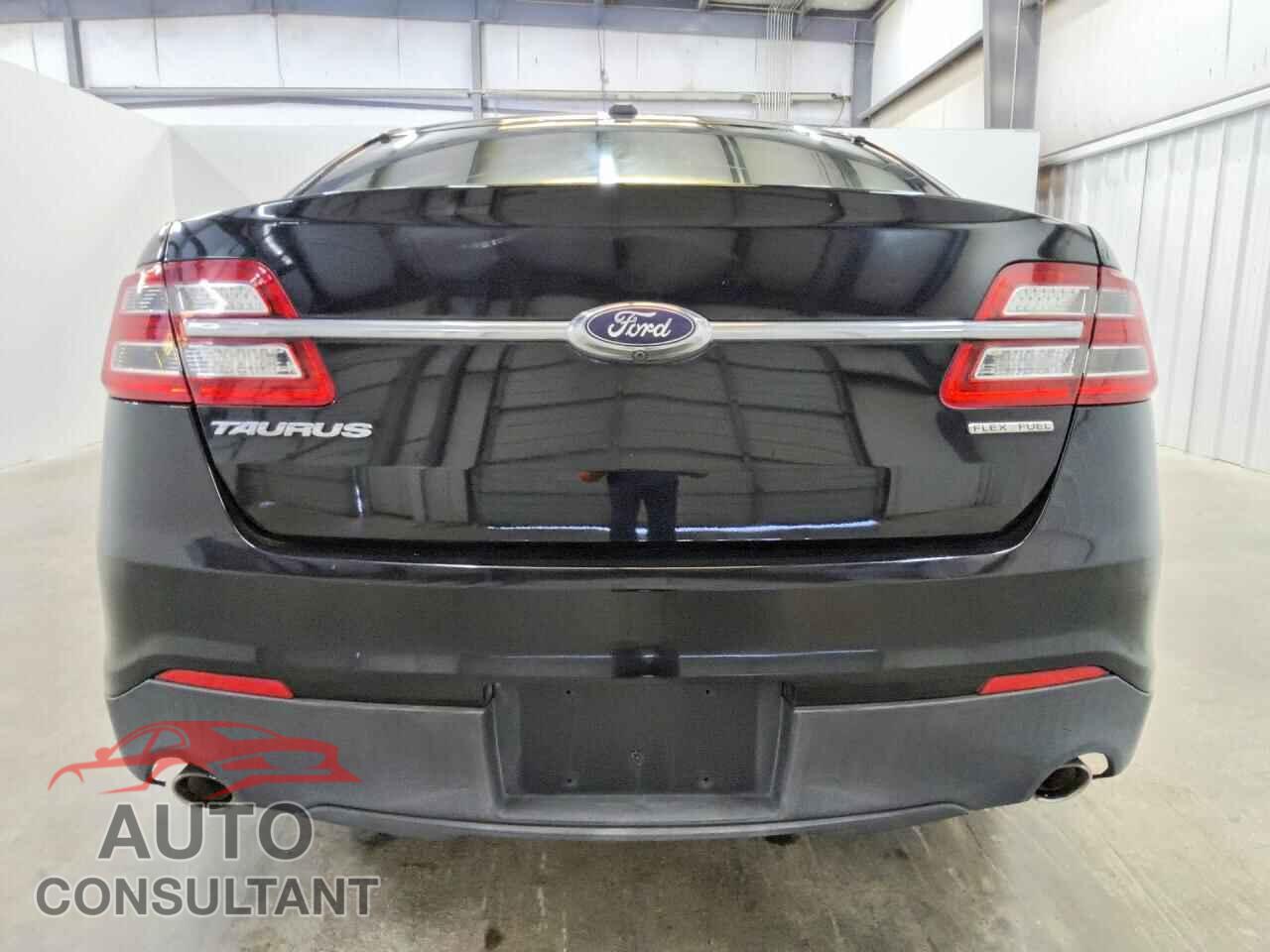 FORD TAURUS 2017 - 1FAHP2D89HG117031