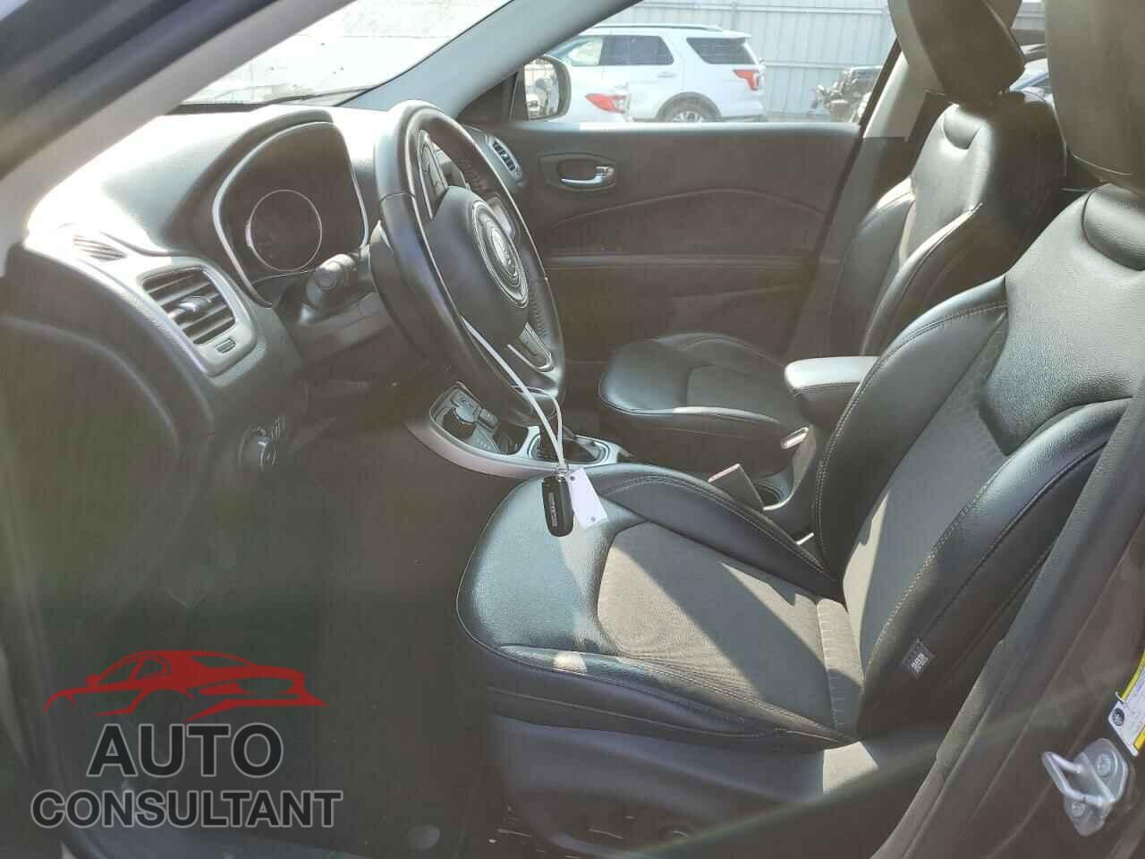 JEEP COMPASS 2019 - 3C4NJDBB9KT600806