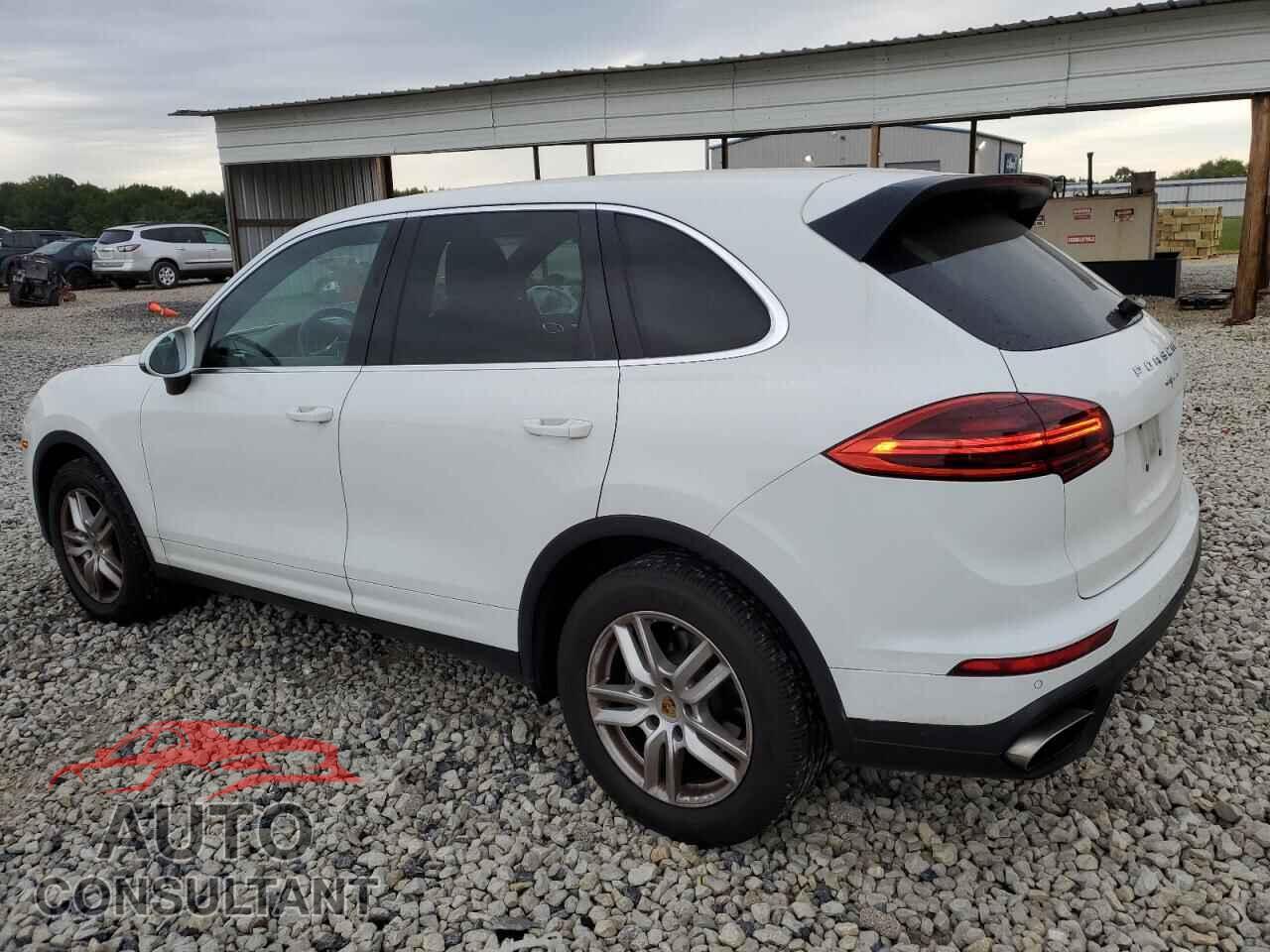 PORSCHE CAYENNE 2016 - WP1AA2A25GKA12073