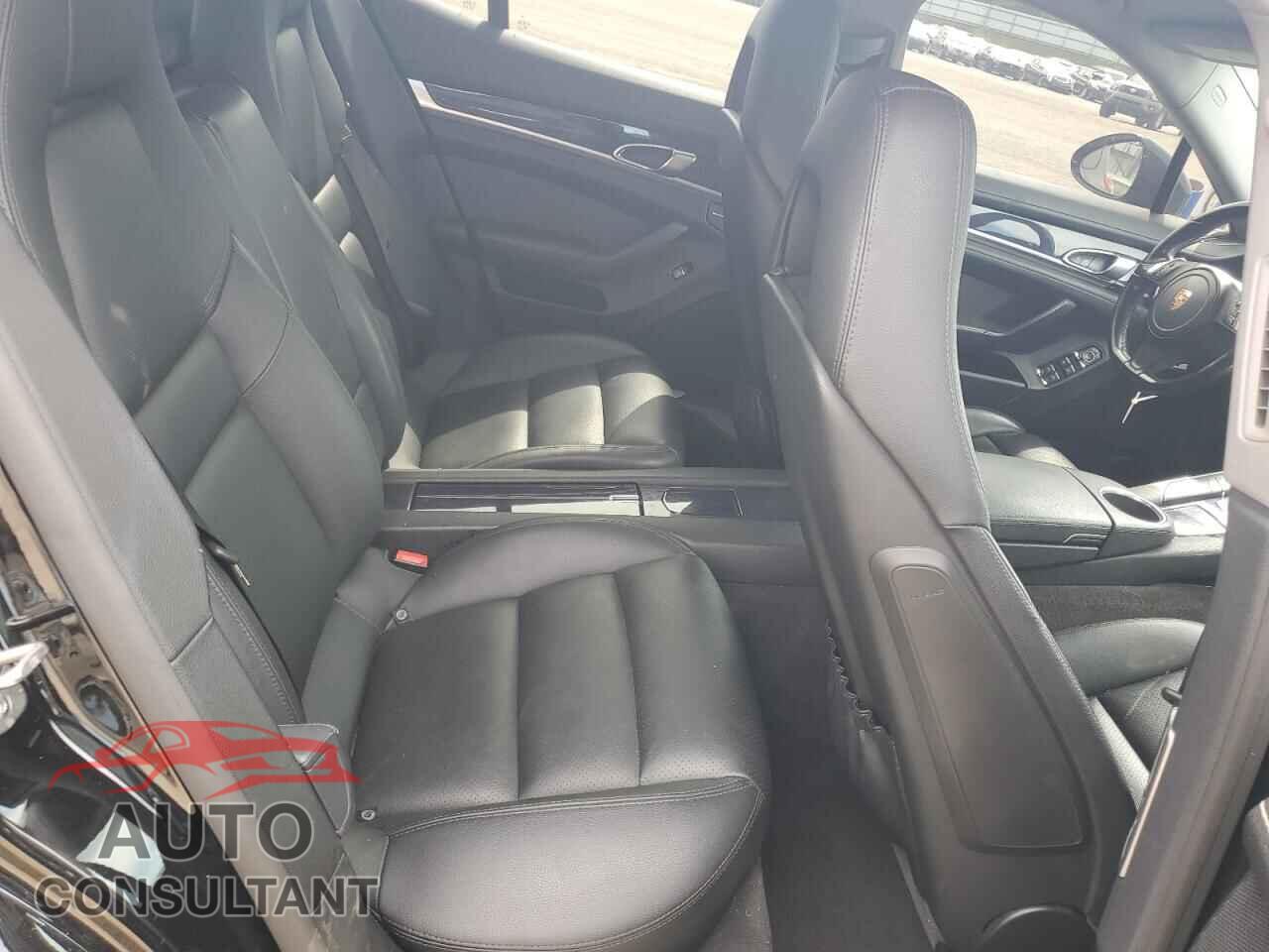 PORSCHE PANAMERA 2015 - WP0AA2A79FL004015