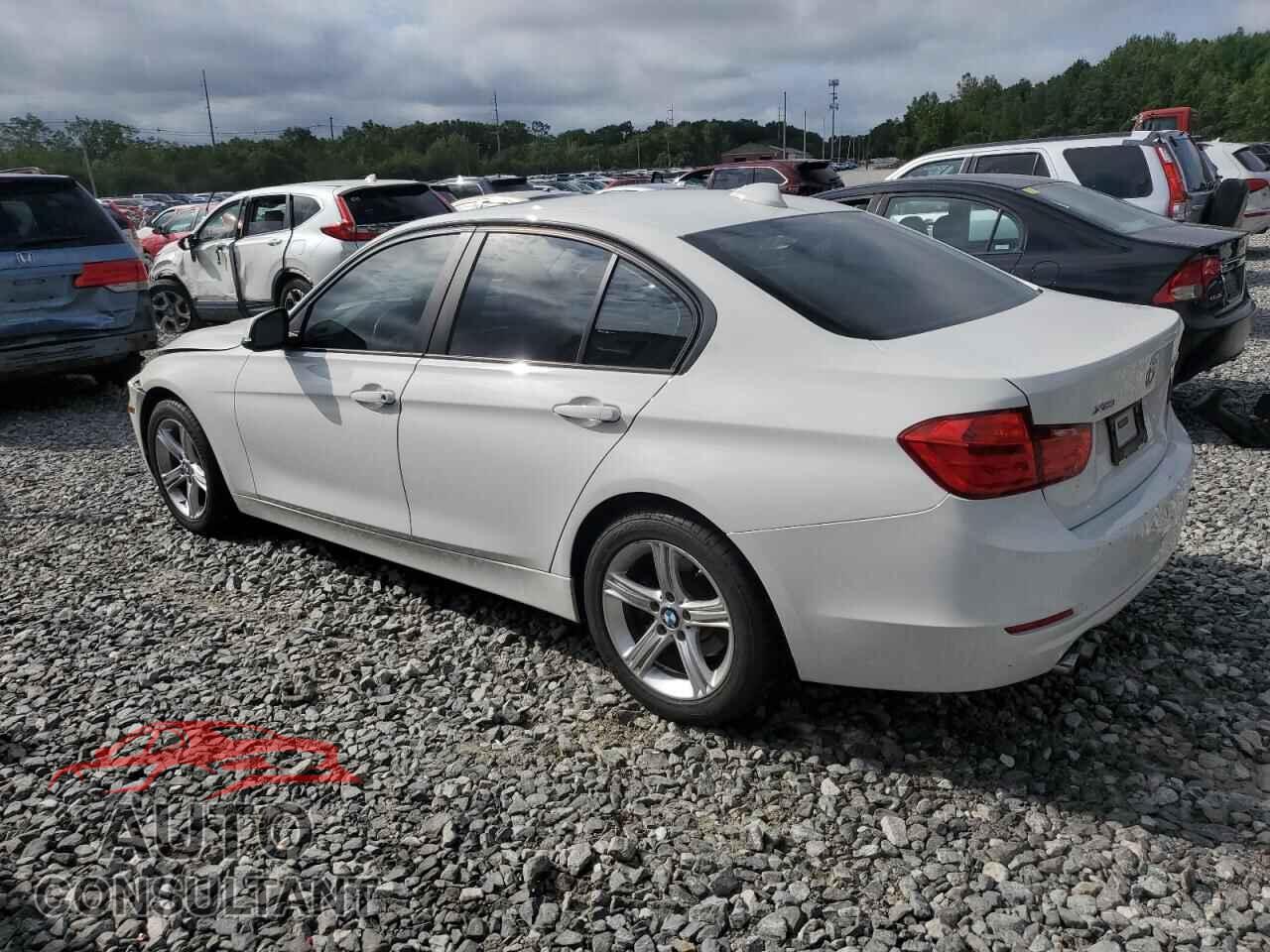 BMW 3 SERIES 2015 - WBA3B5C50FF960773