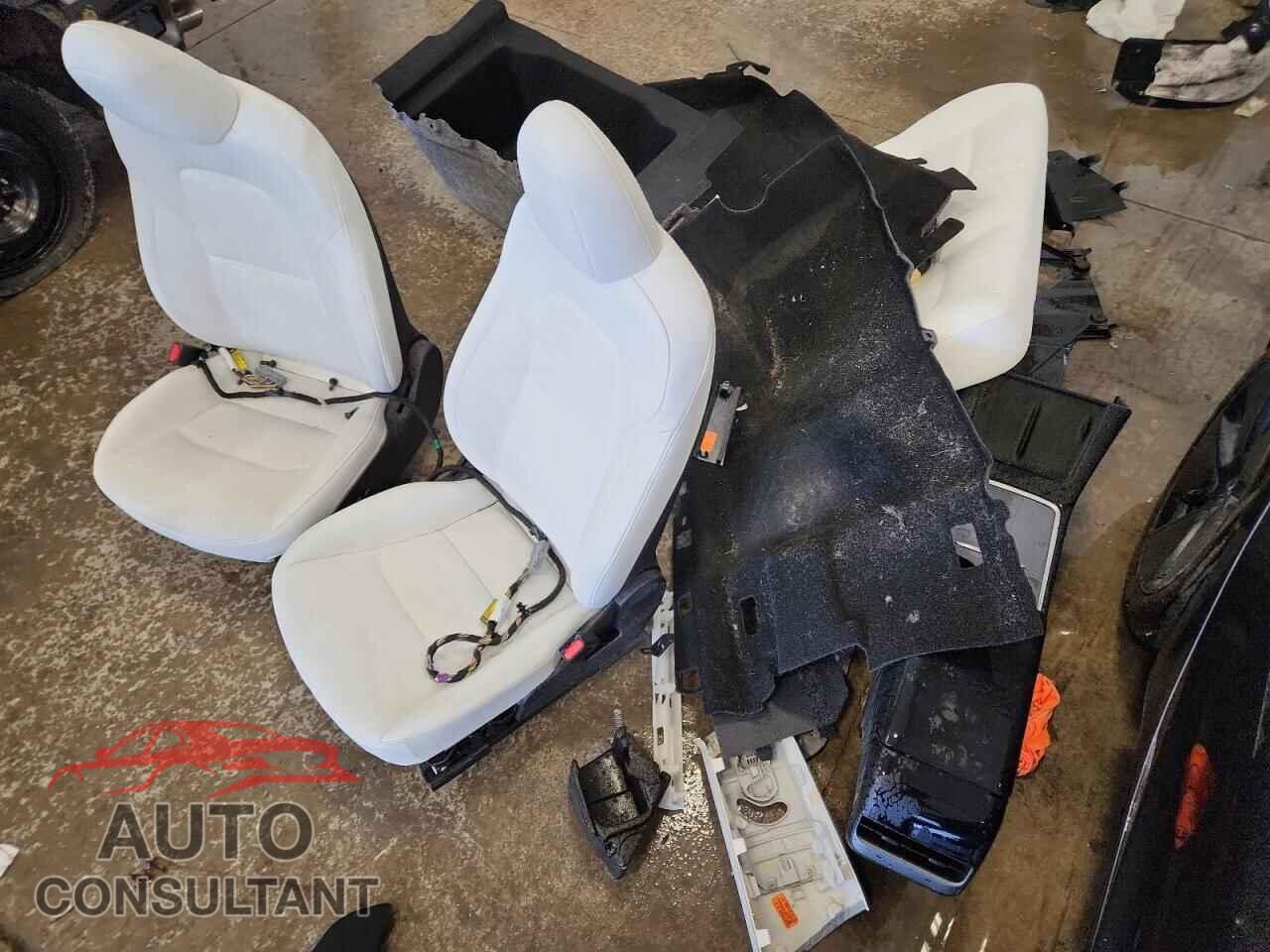 TESLA MODEL 3 2023 - 5YJ3E1EAXPF668986