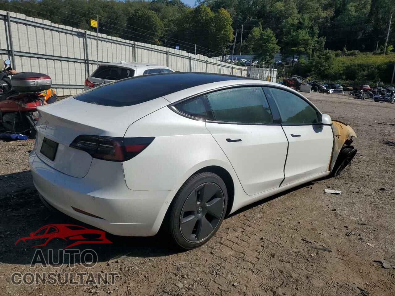 TESLA MODEL 3 2021 - 5YJ3E1EA5MF082580