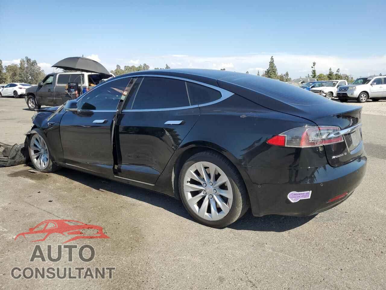 TESLA MODEL S 2018 - 5YJSA1E26JF293475