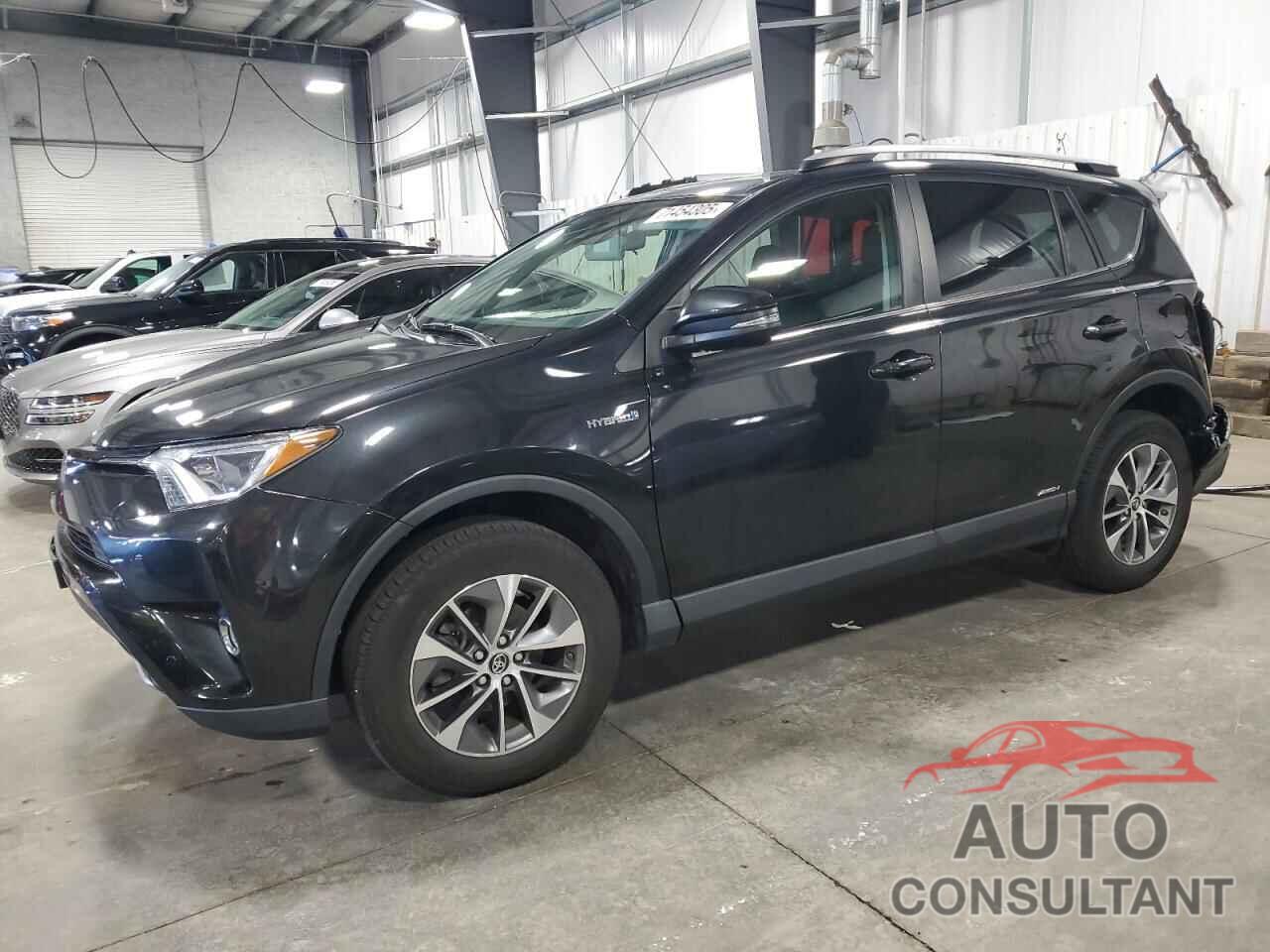TOYOTA RAV4 2018 - JTMRJREV5JD205224