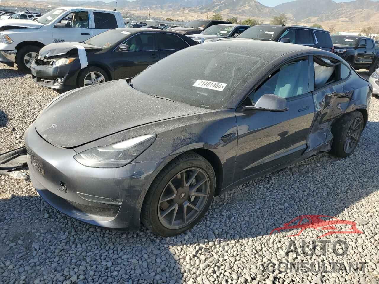 TESLA MODEL 3 2022 - 5YJ3E1EB9NF158876