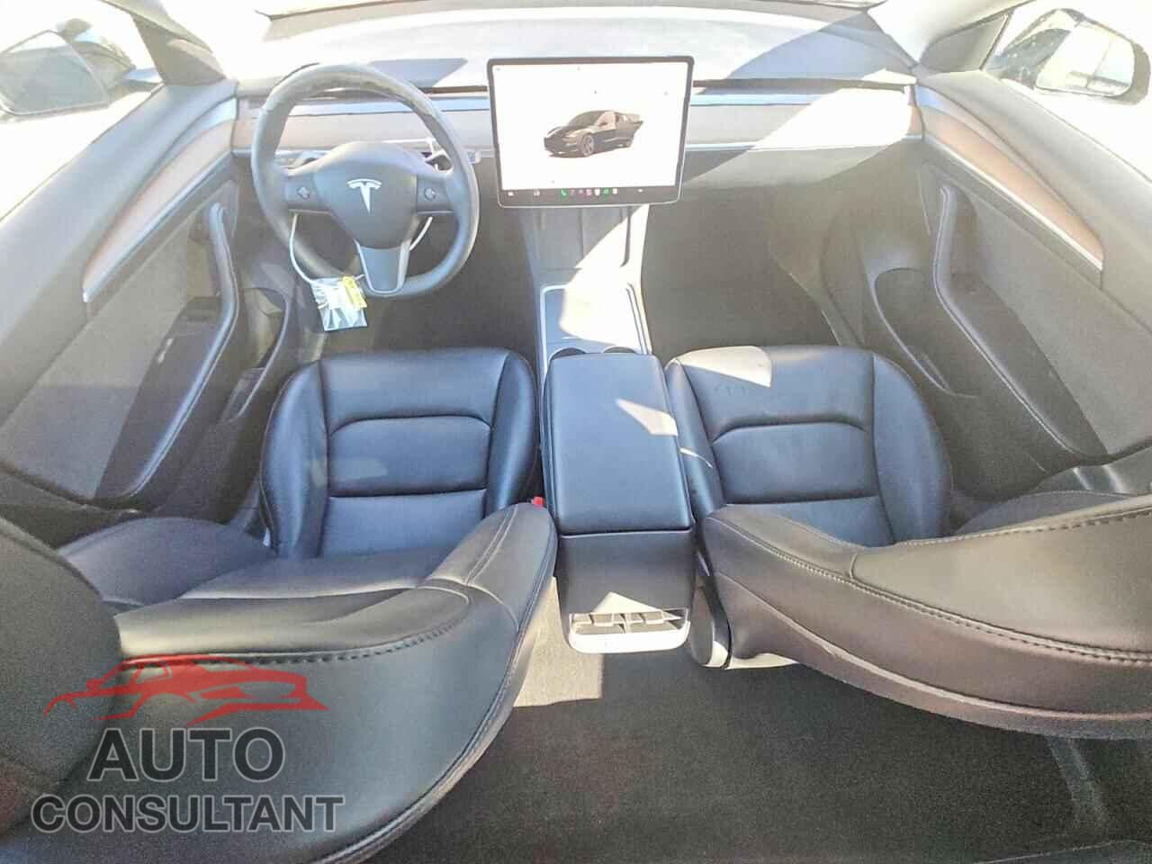 TESLA MODEL 3 2023 - 5YJ3E1EA5PF454679