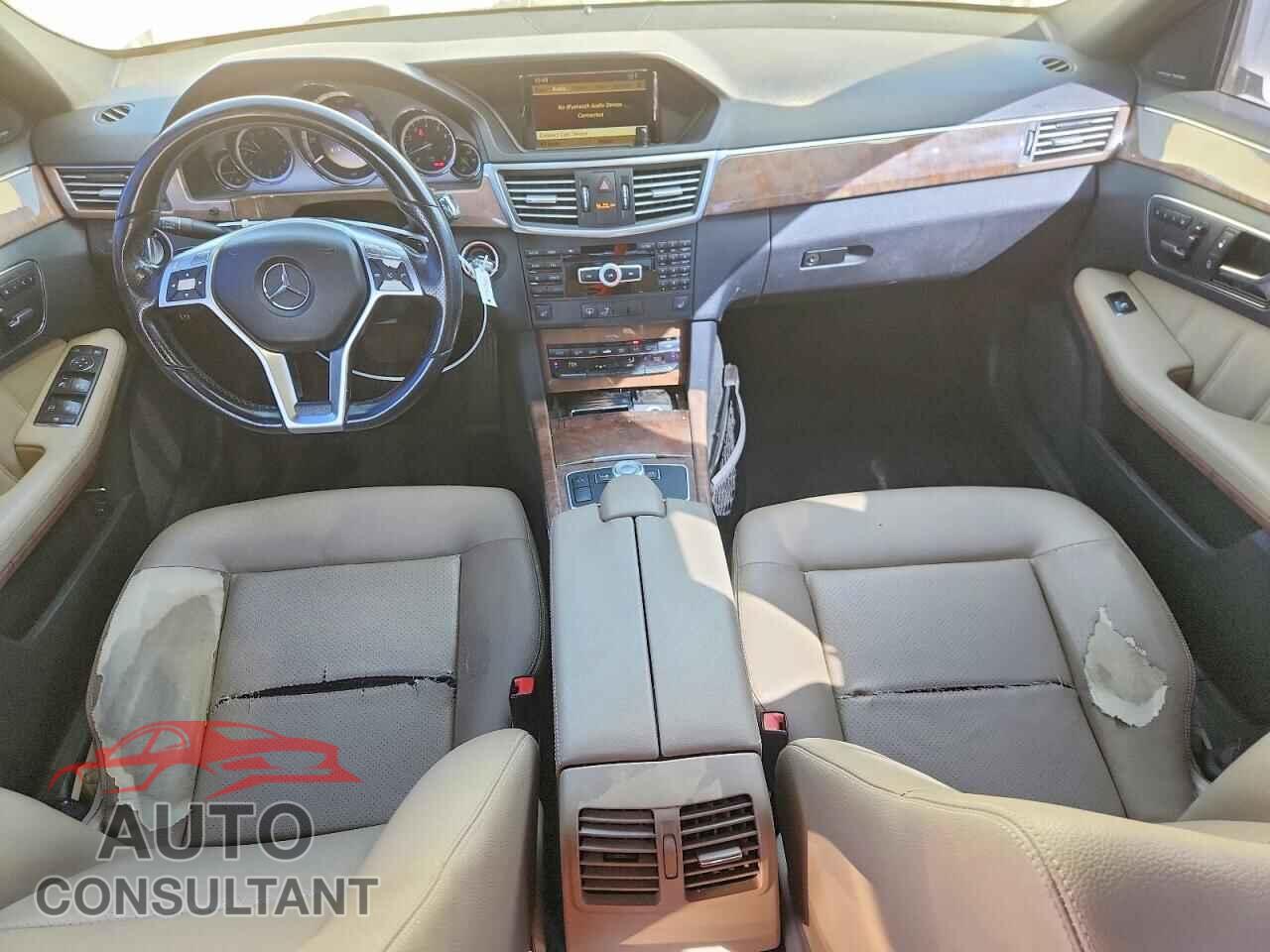MERCEDES-BENZ E-CLASS 2012 - WDDHF5KB3CA645324