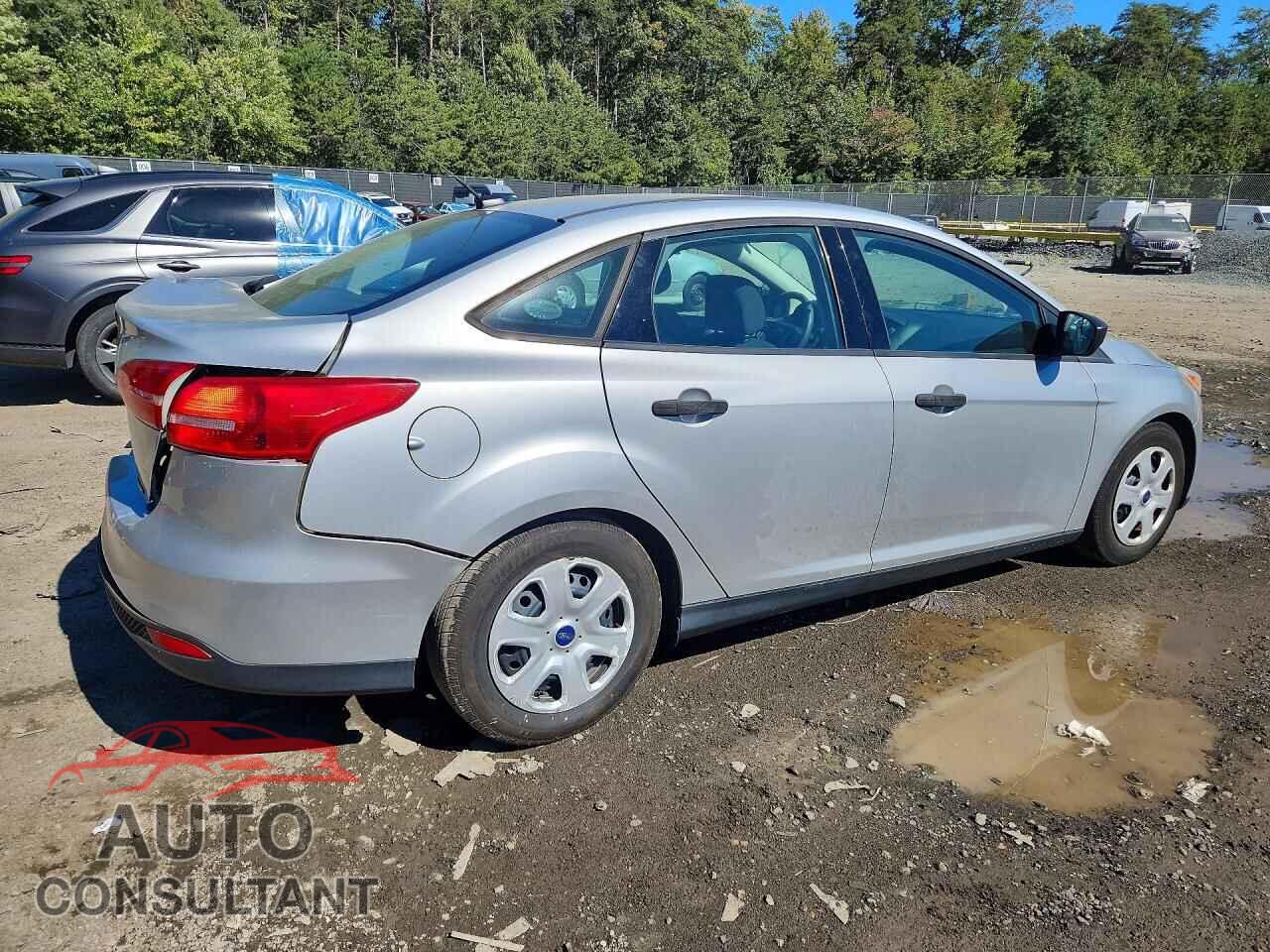 FORD FOCUS 2016 - 1FADP3E23GL201589